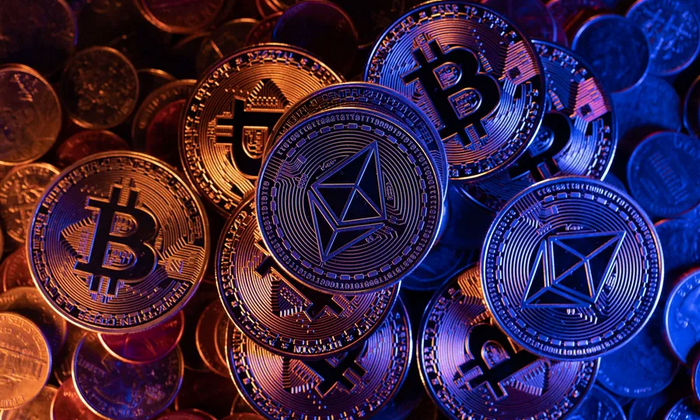 比特币、索拉纳突破：我们正处在加密货币爆发的边缘吗？